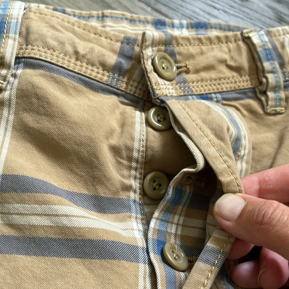 Diesel | Vintage early 2000’s checkered tan and blue cargo shorts - Picture 4 of 13